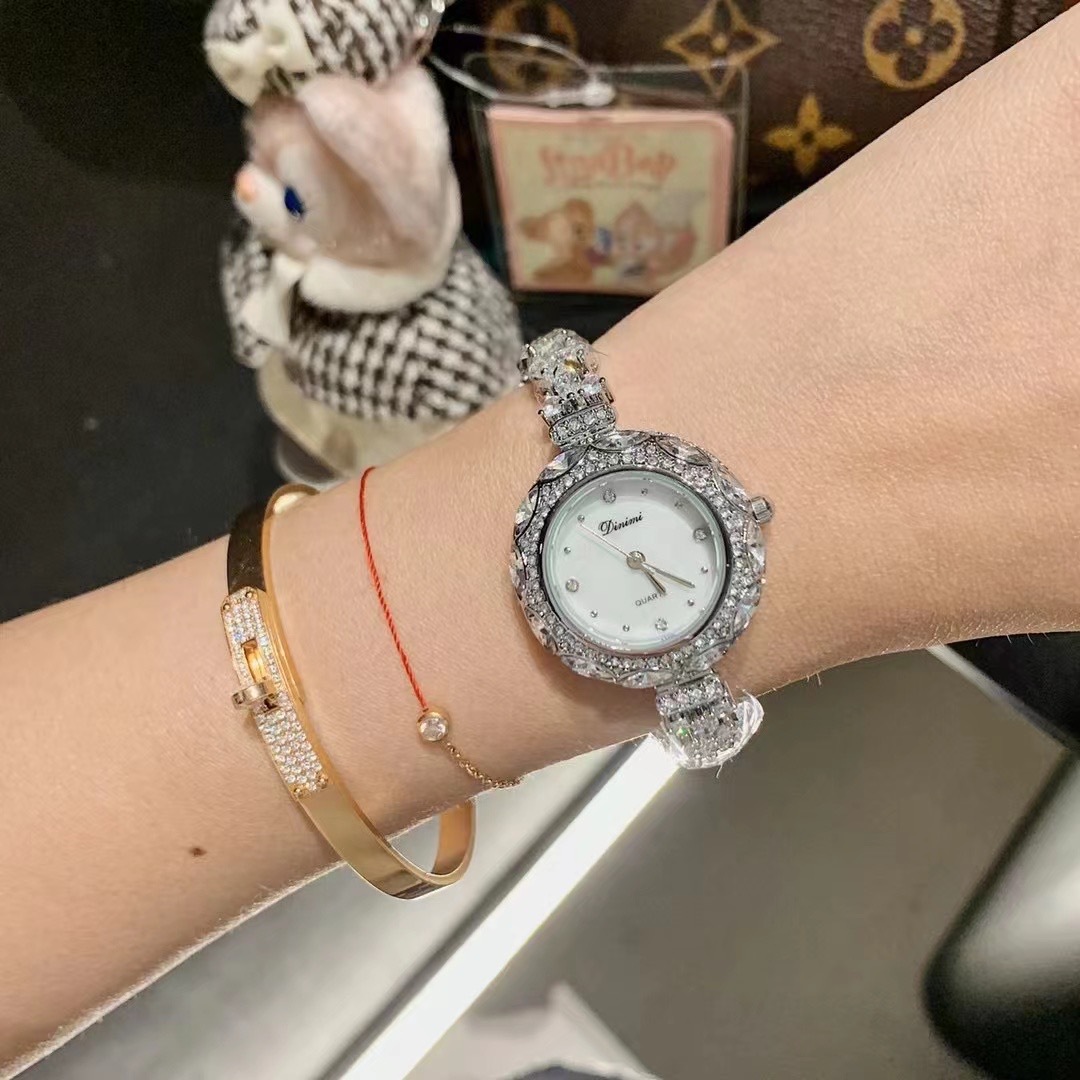Exquisite and stylish Korean-s - Luxury Watch Value recension och pris